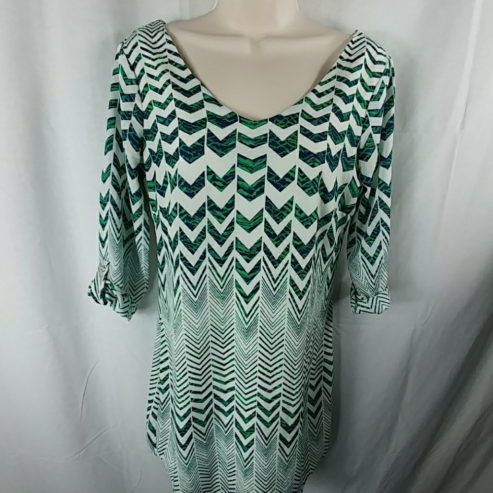 3/4 roll sleeve print dress open back‎